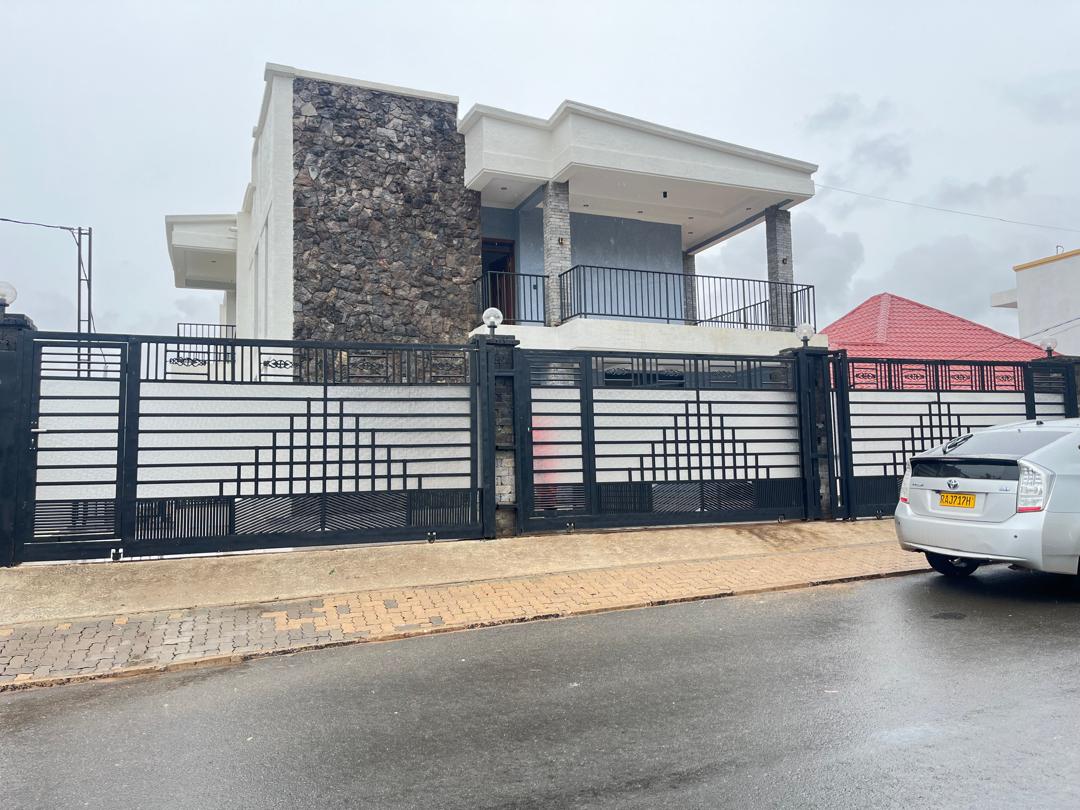 Investment Opportunity 3-in-1 House for Sale in Kibagabaga