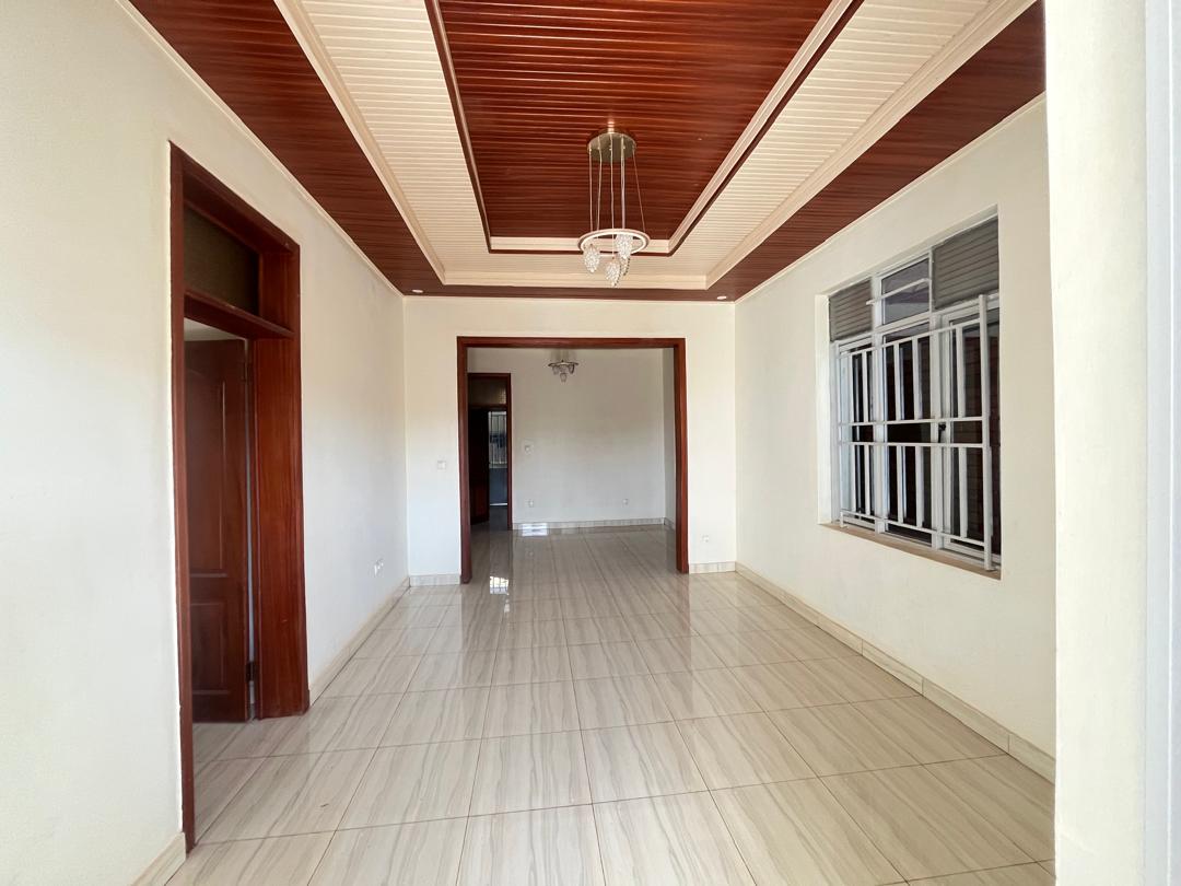 Residential House for Sale in Kagugu — photo 4