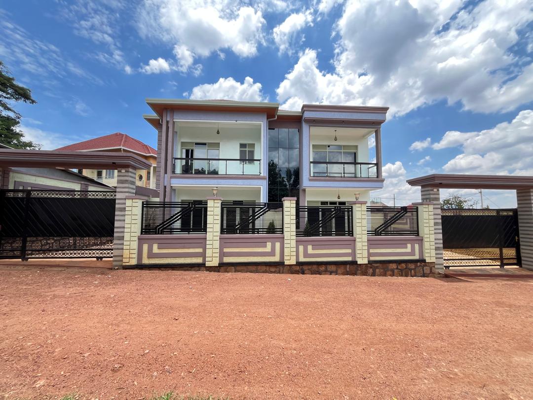 G+1 Duplex House for Sale in Kagugu