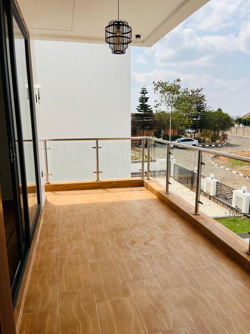 Family Home for Sale in Kigali – Kicukiro, Kagarama — photo 11