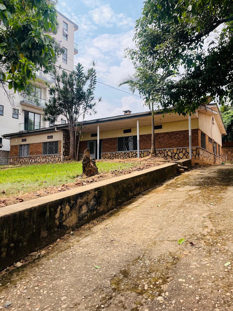 Prime Commercial Land for Sale in Kimihurura, Kigali — photo 3