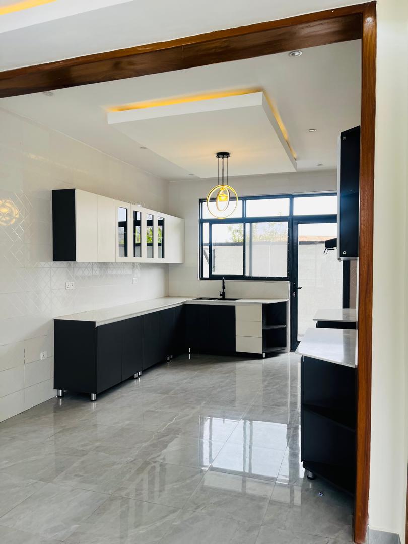 Luxury Villa for Sale in Kagarama, Kigali — photo 4