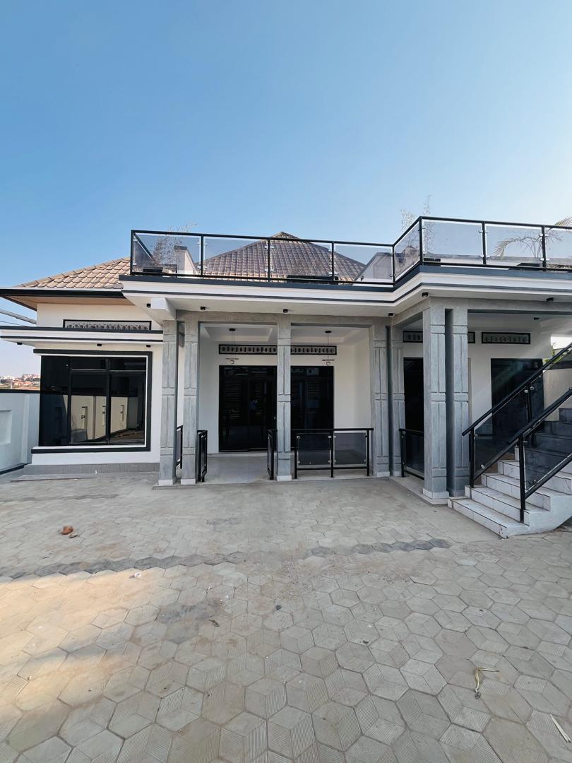 Modern Villa for sale in Kicukiro