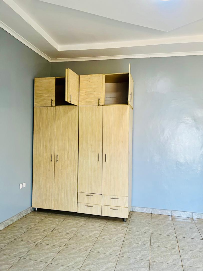 House for Sale in Busanza — photo 12