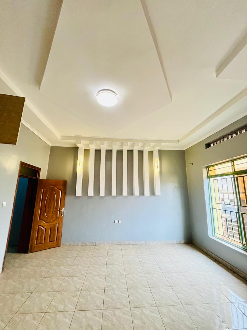 House for Sale in Busanza — photo 10