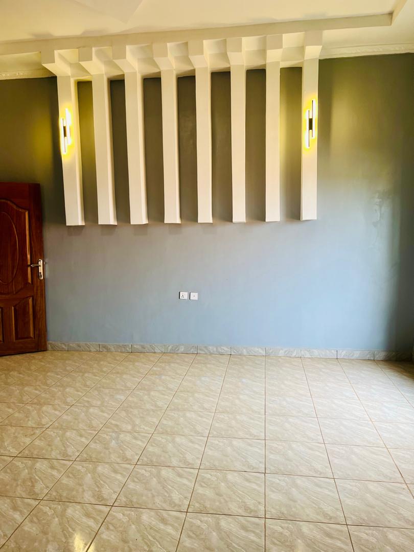 House for Sale in Busanza — photo 11