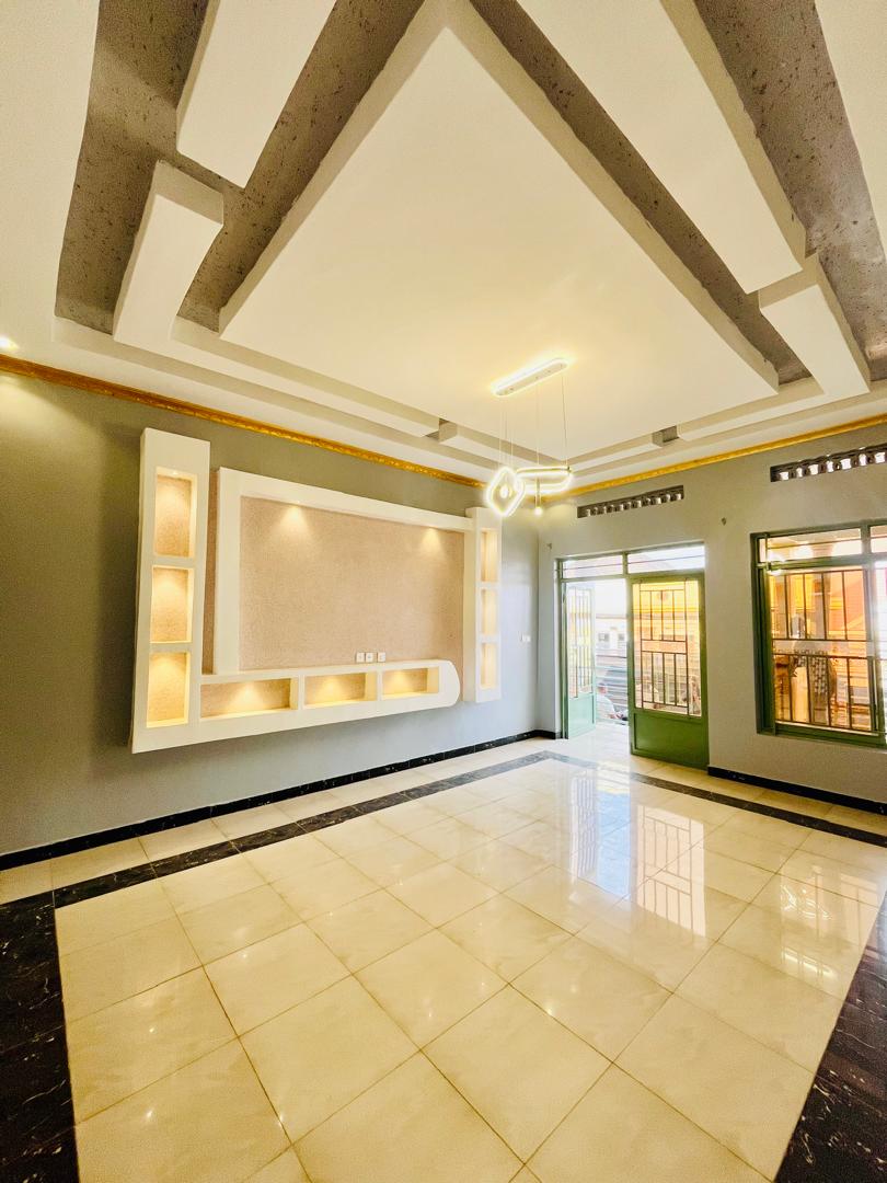 House for Sale in Busanza — photo 5