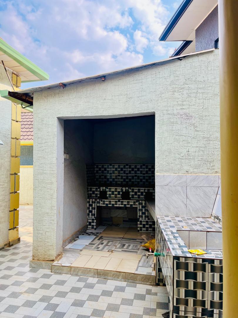 House for Sale in Busanza — photo 13