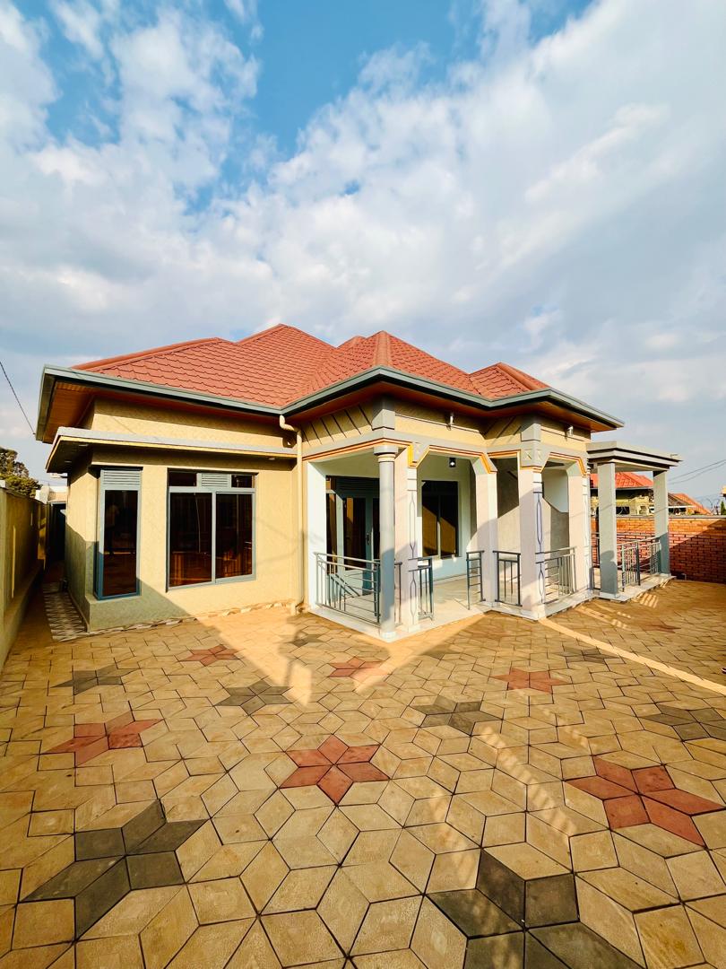 House of Sale in BUSANZE